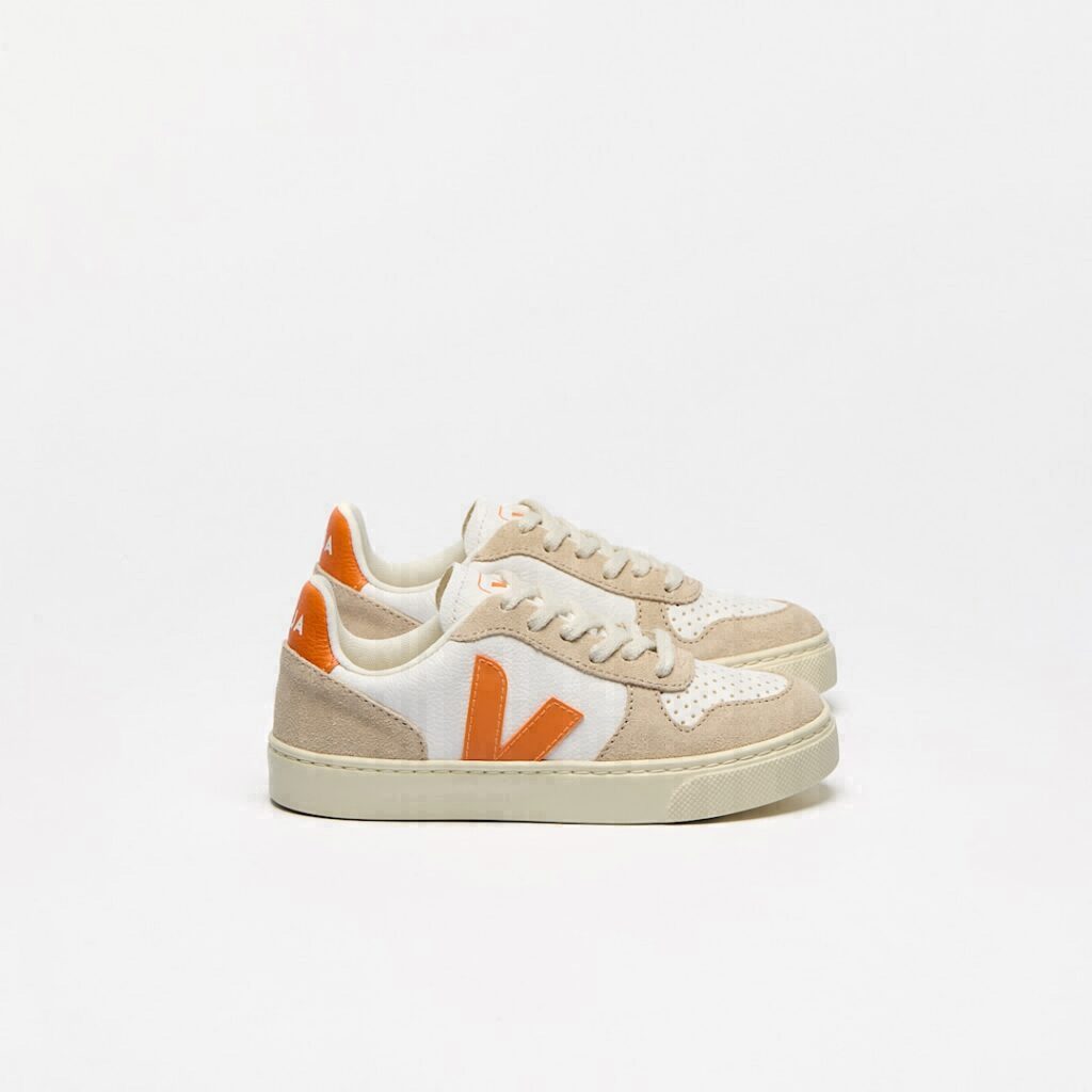 V-10 Leather White Fury Almond