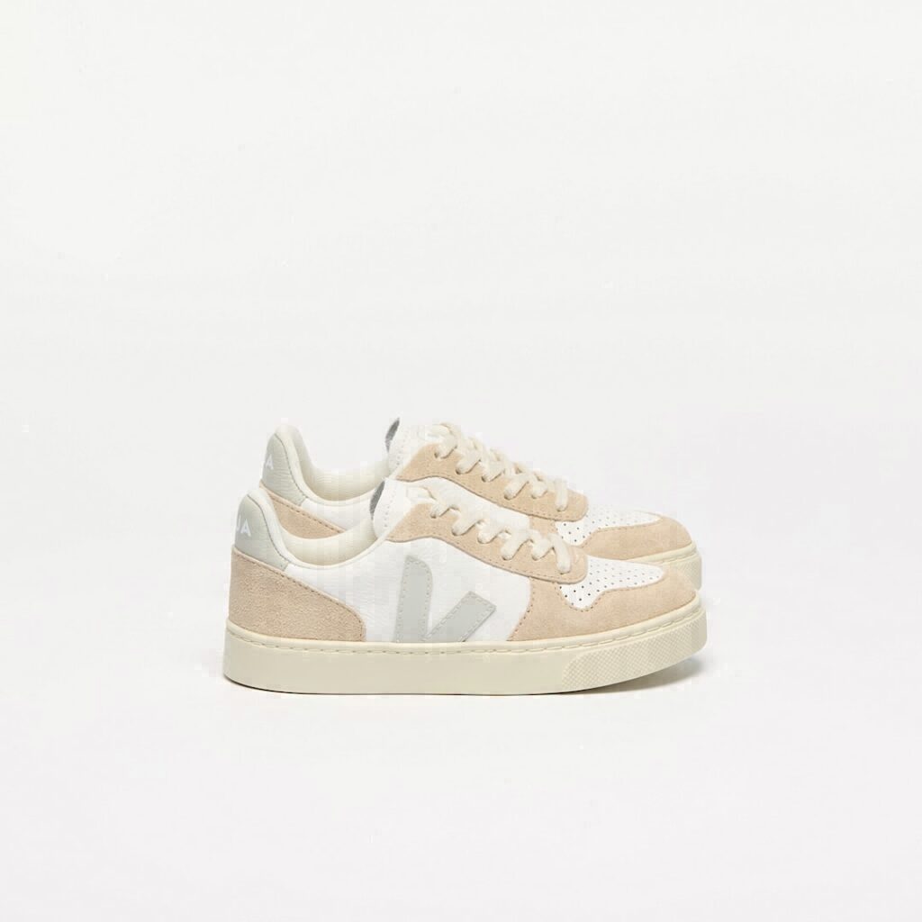 V-10 Leather White Natural Almond