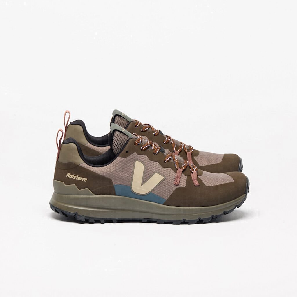 Fitz Roy Trek-Shell Veja x Finisterre Balsate Almond