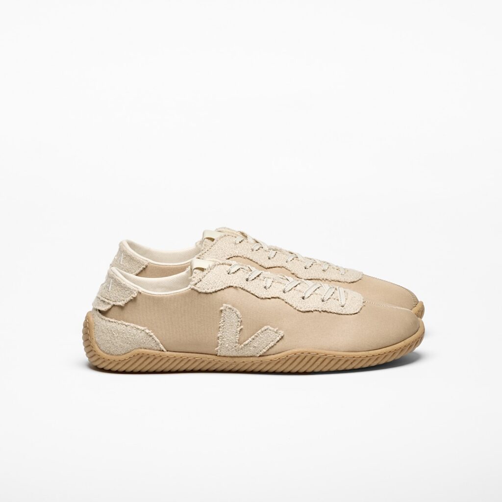 Jitsu Nolyn Veja x Baserange Almond Natural