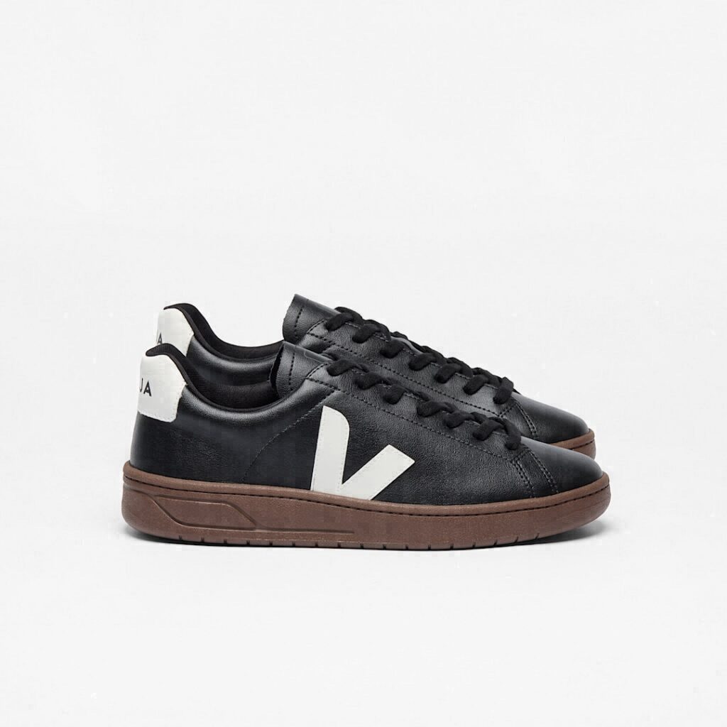 Urca CWL Black White