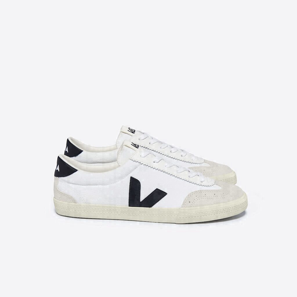Volley Canvas White Black