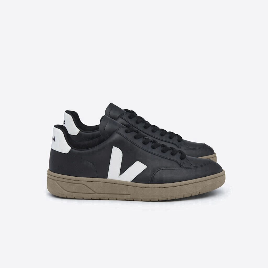 V-12 Leather Black White Dune